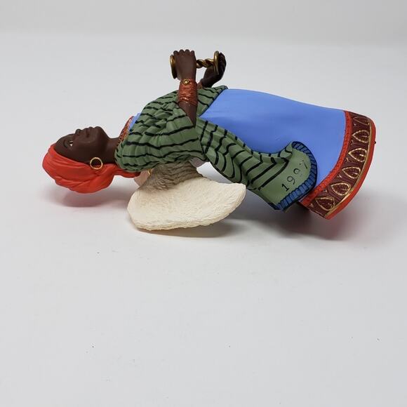 1997 Hallmark A Celebration of Angels Handcrafted Keepsake Holiday Ornament - Picture 5 of 7